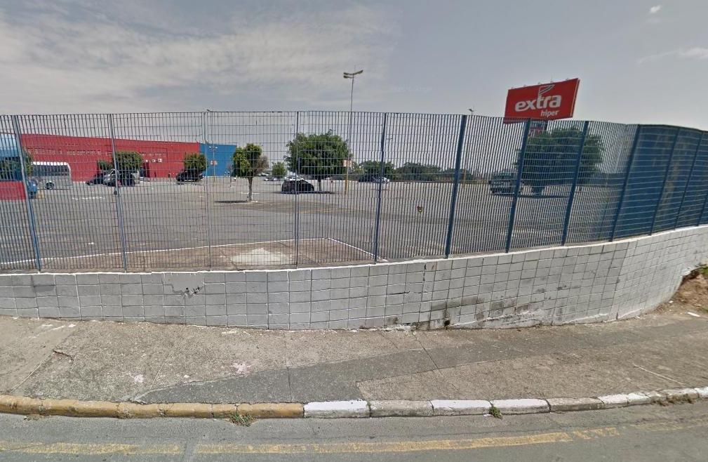 Vítima foi rendida em estacionamento de hipermercado (Cedoc/RAC)