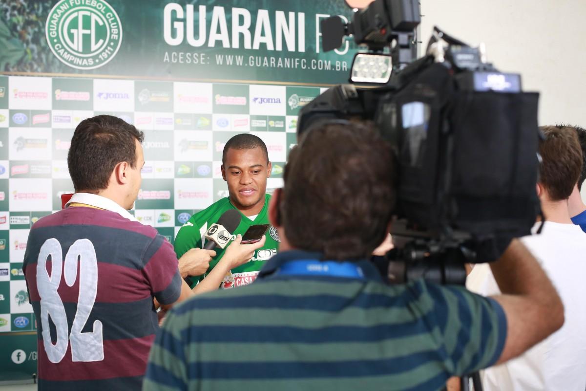 As boas referências por seu bom relacionamento no vestiário contribuíram para que Eliandro fosse contratado: único reforço para o mata-mata (Leandro Ferreira/AAN)