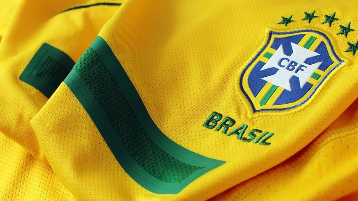 Brasil chegou ao quarto lugar na classificação da Fifa, empatado com os colombianos (Divulgação)