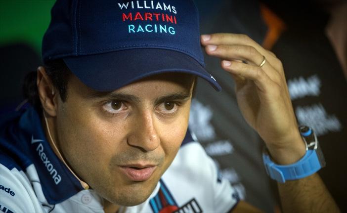 Massa lembrou que o GP de Cingapura &eacute; uma das poucas corridas do calend&aacute;rio a ser disputada no per&iacute;odo noturno (France Press)