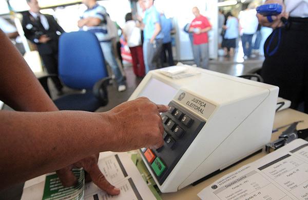 A baixa arrecada&ccedil;&atilde;o dos vereadores &eacute; fruto das novas regras eleitorais que entraram em vigor neste ano, que proibiram a doa&ccedil;&atilde;o de pessoas jur&iacute;dicas (Ag&ecirc;ncia Brasil)