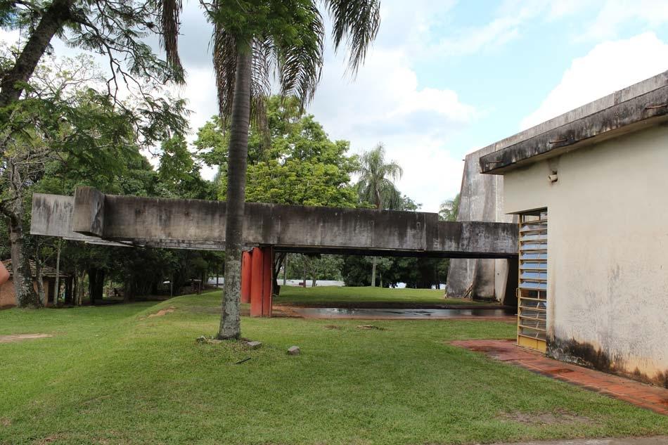 Fazenda Capuava, em Valinha, era a residência do artista Flávio De Carvalho, projeta por ele (Divulgação)