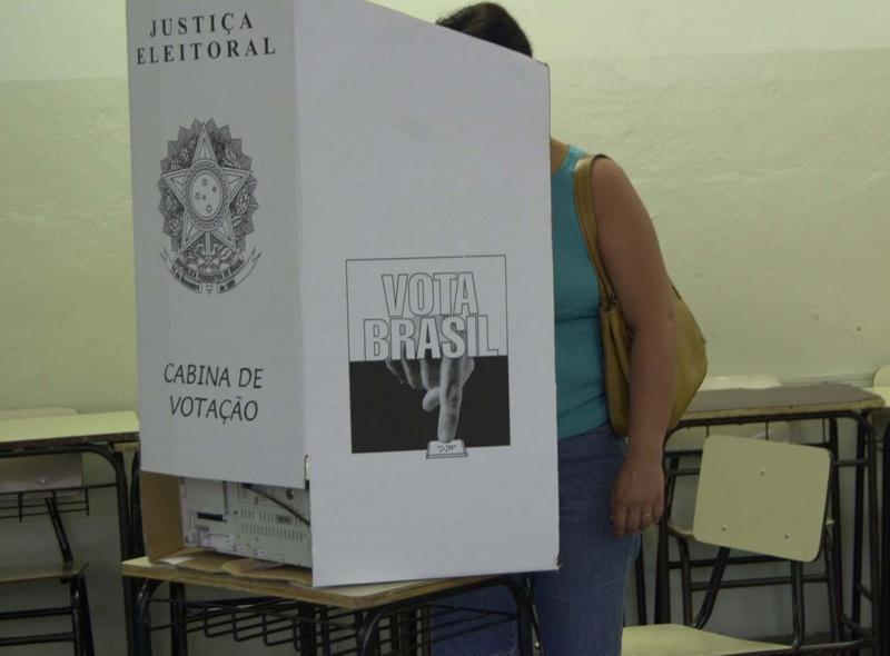 Hora do voto cada vez mais próxima: eleição deste ano será a primeira com limite de gasto das campanhas (Cedoc)