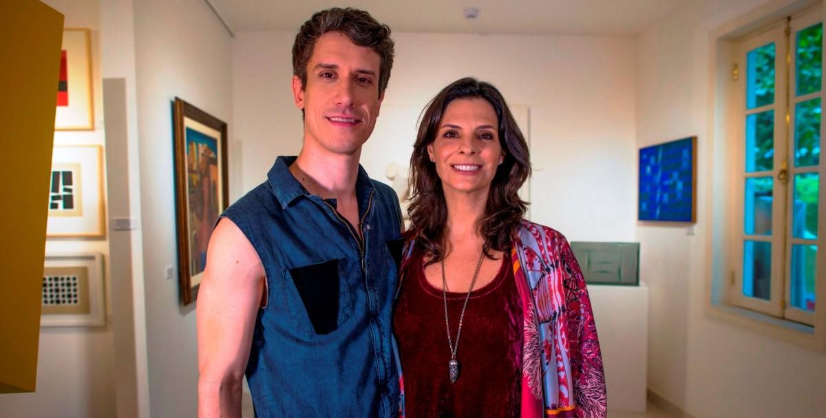 Theodoro Cochrane recebe Helena Ranaldi no 'TV Mulher', do canal Vivar
 (Alex Carvalho/Divulgação)