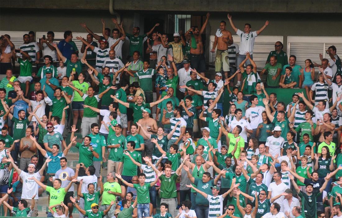 Torcida bugrina incentivando a equipe (Cedoc/RAC)