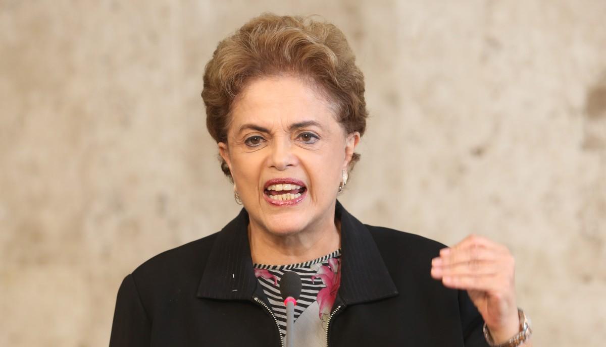 Dilma foi afastada no dia 12 de maio, por decis&atilde;o do Senado. Ela vai ficar afastada 180 dias, per&iacute;odo em que ser&aacute; conduzido o processo de impeachment por crime de responsabilidade atribu&iacute;do &agrave; petista (Lula Marques)