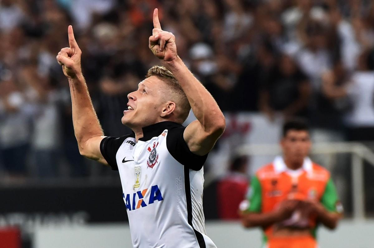 Marlone fez dois gols diante do Cobresal: Corinthians faz a 3ª melhor campanha da fase de grupos da Libertadores (Nelson Almeida/France Press)