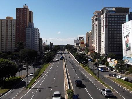 Dupla furtou R$ 4 mil em produtos da loja C&A e foi presa na Avenida Aquidabã, em Campinas (Cedoc/RAC)