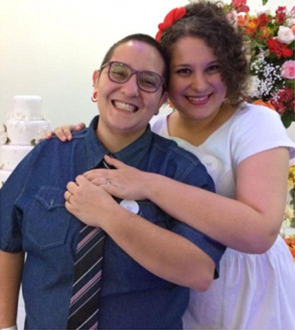 Roseane casou com Tiffany e celebrou a garantia jurídica e a possibiliadade de comemorar a união com os familiares (Divulgação)