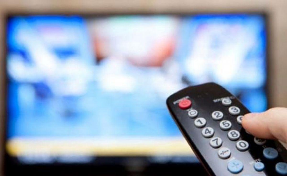 Para continuar assistindo a TV aberta, basta verificar se a sua antena é digital e se o seu televisor precisa, ou não, de um conversor.  (Divulgação)