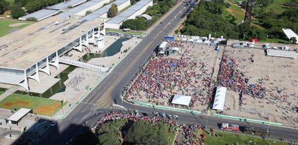 A Praça dos Três Poderes, uma da principais vias de acesso à região central de Brasília (Divulgação)