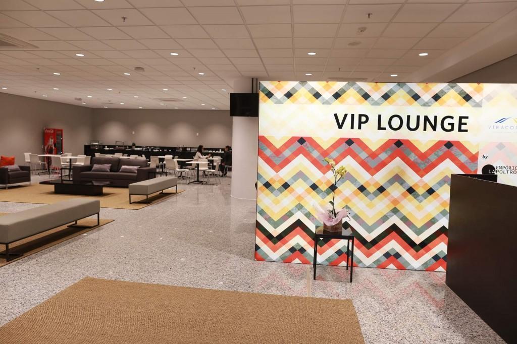 Investimento estava embutido no custo das obras de amplia&ccedil;&atilde;o do aeroporto e foi feita uma parceria com uma loja de m&oacute;veis de Valinhos para fornecimento de sof&aacute;s, poltronas e cadeiras do lounge ( Leandro Ferreira/ AAN)