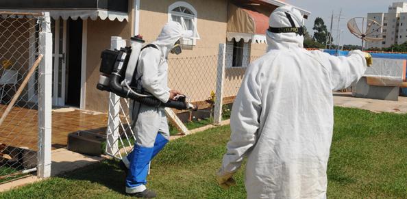No total, cerca de 300 pessoas far&atilde;o a&ccedil;&otilde;es de combate em &aacute;reas externas e em visitas &agrave;s casas para remo&ccedil;&atilde;o dos criadouros  (Cedoc/ RAC)