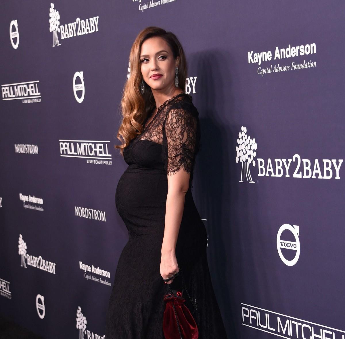 Evento beneficente reúne famosas que seguem tendências da moda (Divulgação)