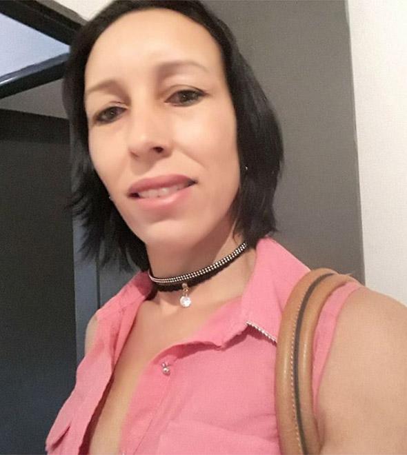 Alexandra de Oliveira foi morta a tiros em estrada rural de São Pedro do Turvo (Reprodução/Facebook)