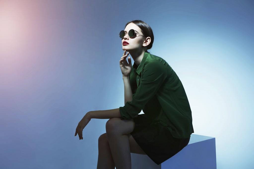 high fashion portrait of young elegant woman. Studio shot  (ISTOCK)