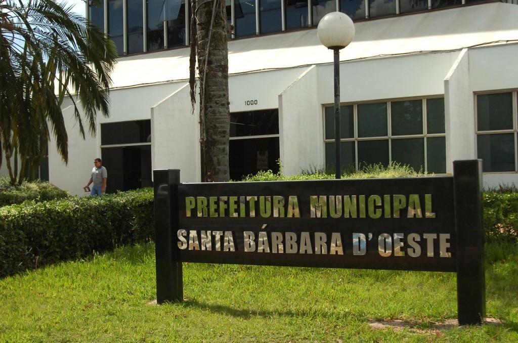 Em Santa Bárbara, o pagamento deveria ter sido realizado integralmente na última terça-feira, mas somente os funcionários que recebem o valor líquido de até R$ 800 tiveram seus salários integralmente depositados (  Cedoc/ RAC)