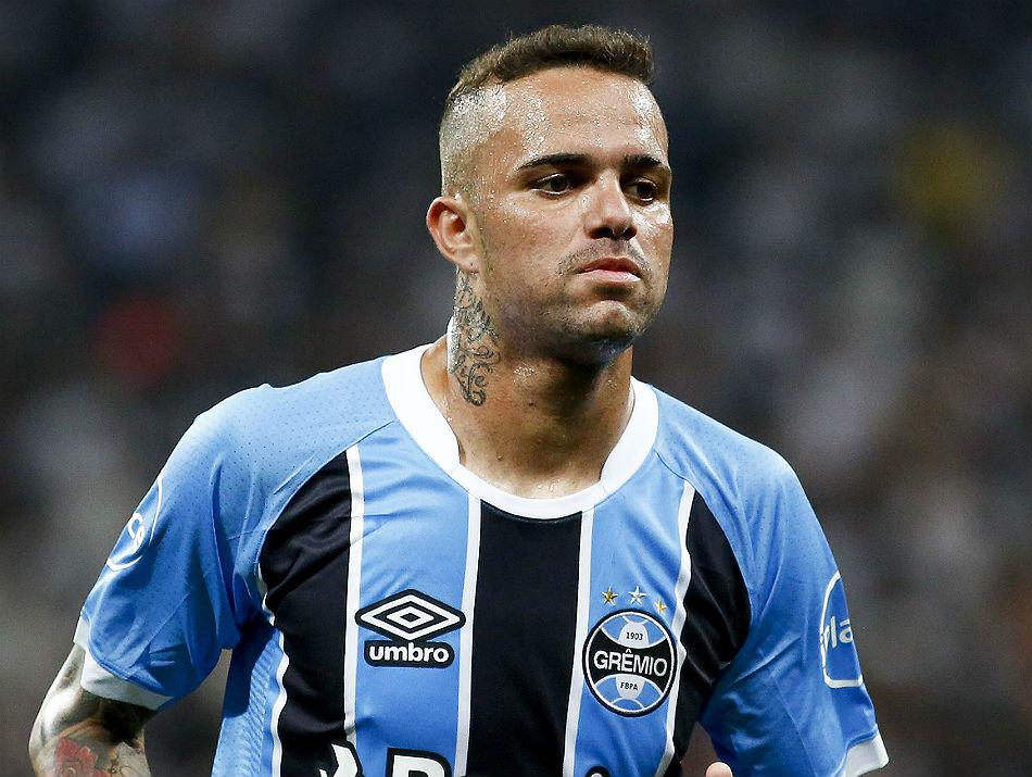 O atacante Luan, do Grêmio, foi uma das principais ausências na lista de convocados do técnico Tite para os amistosos da seleção brasileira contra Rússia e Alemanha ( )