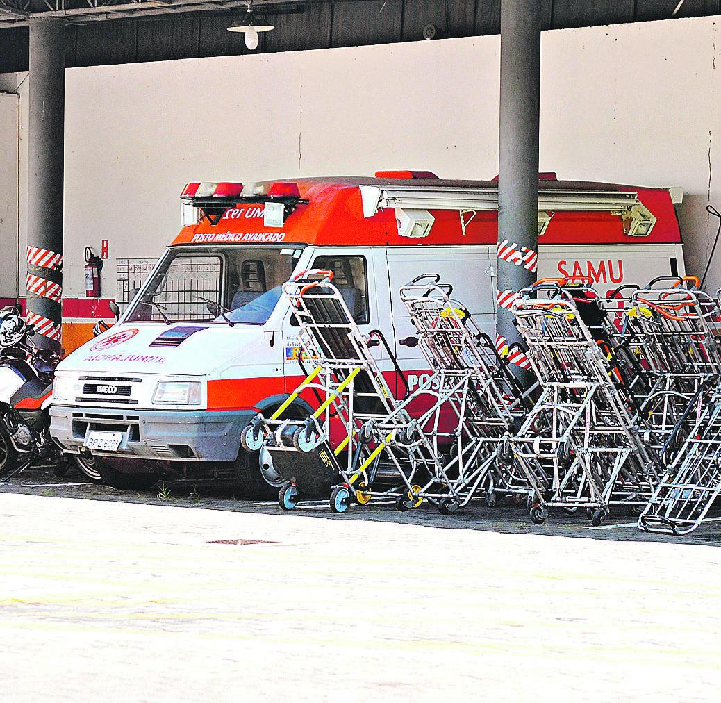 Há dez ambulâncias paradas na oficina, à espera de conserto; não existe, ainda, estimativa sobre a reintegração (Leandro Ferreira/AAN)