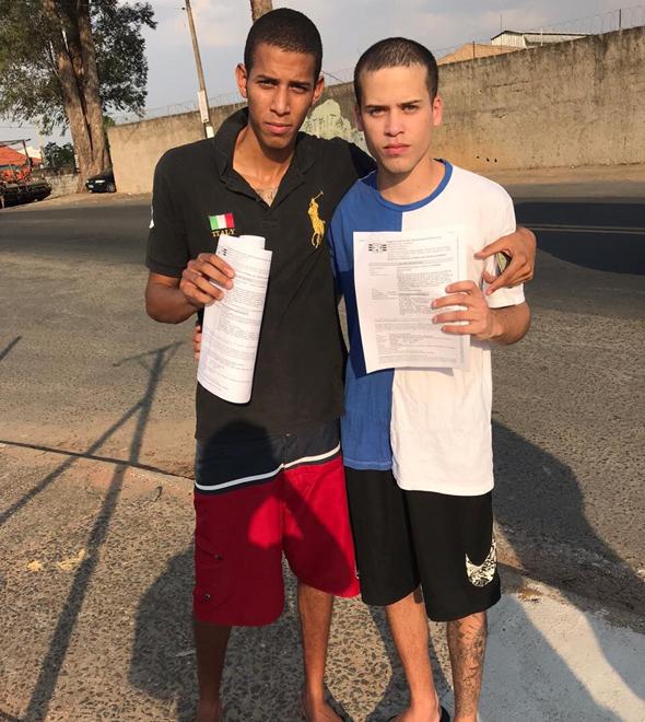 Os jovens Luik Rauan Matheus de Paula Moreira dos Santos, de 19 anos, e Vinícius César Ramos, de 21 anos (Divulgação)