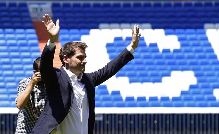 Casillas quer fazer hist&oacute;ria vestindo a camisa do Porto (France Press)