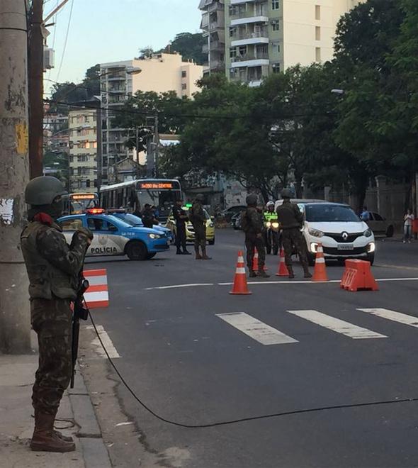 Forças de segurança realizam operação no Rio (Divulgação)