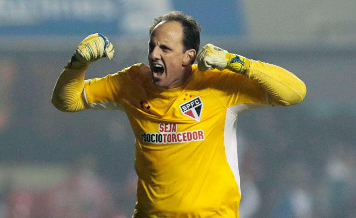 Com 128 gols, Rog&eacute;rio Ceni se torna, junto com Ra&iacute;, o 10&ordm; maior artilheiro da hist&oacute;ria do S&atilde;o Paulo (Miguel Schincariol/AE)