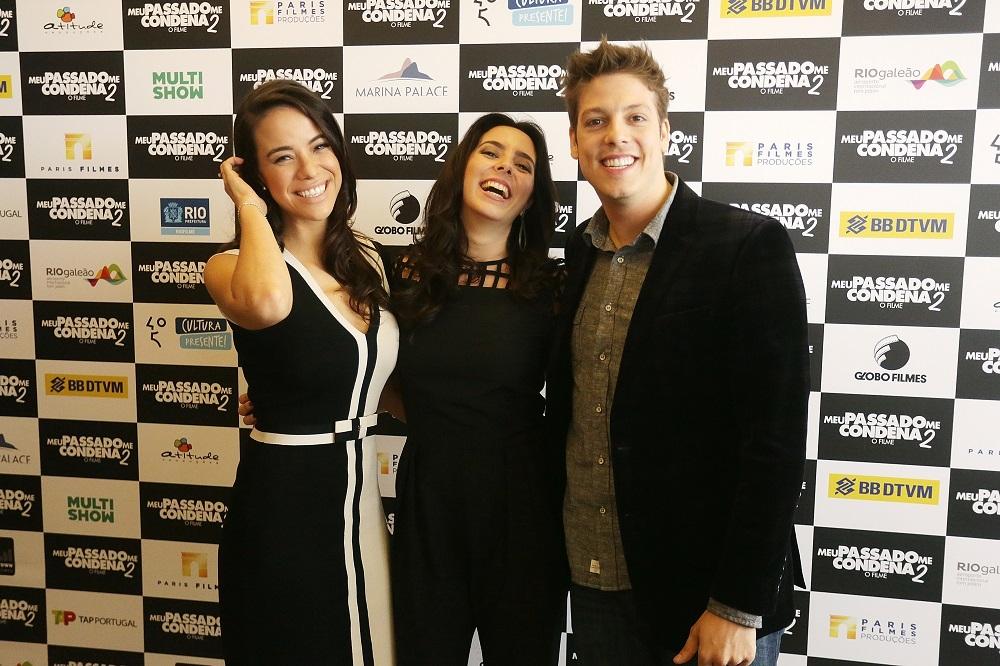 A diretora Julia Rezende e os atores F&aacute;bio Porchat e Mi&aacute; Mello, em evento de &quot;Meu Passado Me Condena 2&quot;, filmado em Portugal e j&aacute; em cartaz por aqui. (Felipe O?Neill)