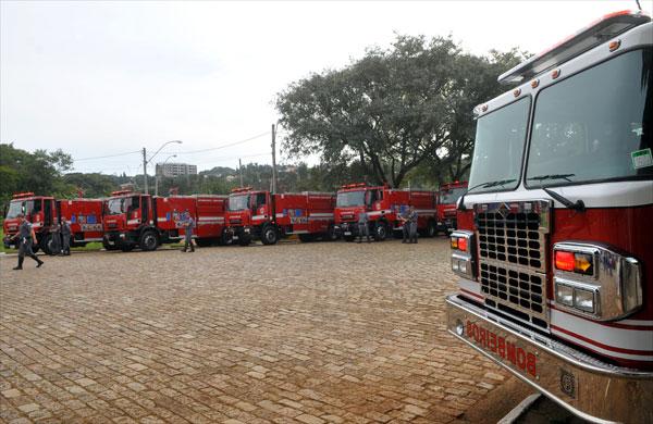 Novas viaturas do Corpo de Bombeiros foram entregues em Campinas (Cesar Rodrigues/ ANN)