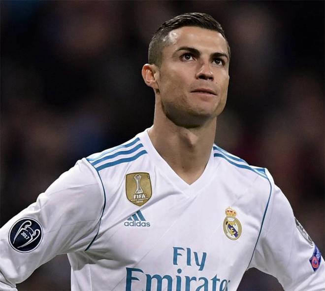 O técnico Zinedine Zidane surpreendeu e divulgou a lista de relacionados sem alguns de seus principais nomes, como Marcelo e Cristiano Ronaldo. (AFP)