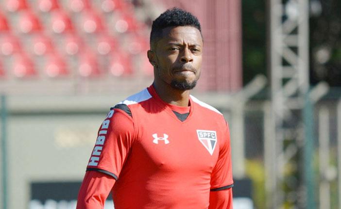 Michel Bastos treinou normalmente, nesta sexta-feira (26), no CT da Barra Funda (Renata Lutfi/saopaulofc.net)