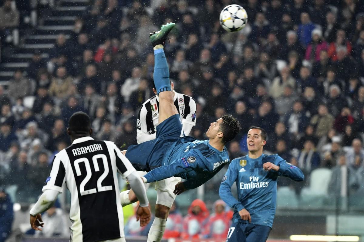 Cristiano Ronaldo fazendo gol de bicicleta contra a Juventus (AFP)