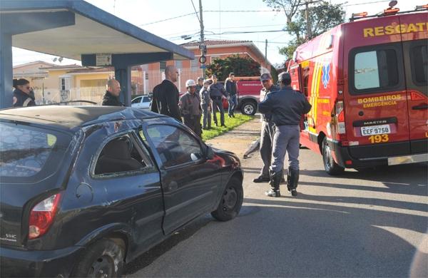 V&iacute;tima aguardava o &ocirc;nibus no ponto quando foi atingida pelo ve&iacute;culo desgovernado ( Carlos Sousa Ramos/AAN)