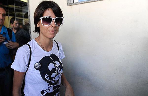 Segundo den&uacute;ncia, Elisa Sanzi, a Sininho, incitou vandalismo  ( Cedoc/ RAC)