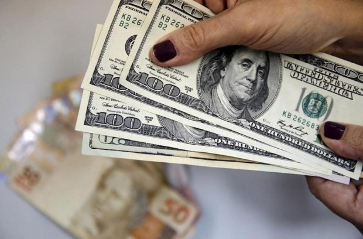 Mercado zera parte de posições após STF e dólar cai. (Divulgação)