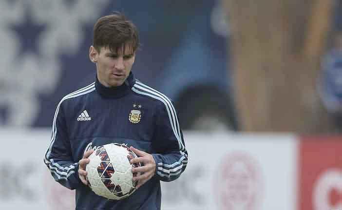 Messi deu seu apoio ao companheiro de Barcelona (Frace Press)