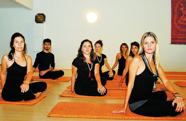 Aulas abertas de medita&ccedil;&atilde;o ser&atilde;o realizadas em instituto de Campinas, al&eacute;m de evento que ser&aacute; transmitido on-line a interessados (Elcio Alves)