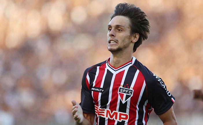 Rodrigo Caio trocou o S&atilde;o Paulo pelo Valencia da Espanha (Rubens Chiri/saopaulofc.net)