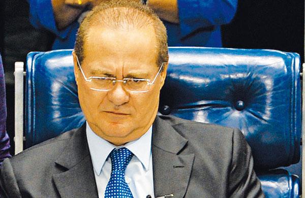 O senador disse esperar que a presidenta Dilma Rousseff n&atilde;o tome a decis&atilde;o de vetar a f&oacute;rmula 85/95, que foi aprovada pelo Congresso.  (  Cedoc/RAC)