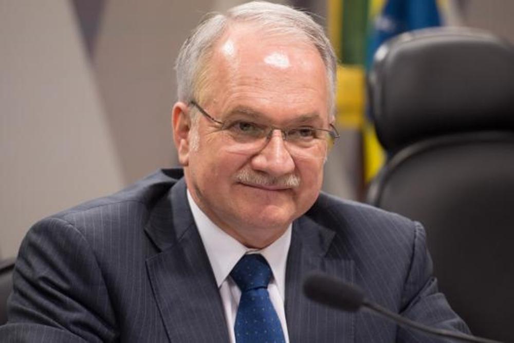 Luiz Edson Fachin, indicado pela presidente Dilma Rousseff, substitui o ministro Joaquim Barbosa no STF (Marcelo Camargo/ Ag&ecirc;ncia Brasil)