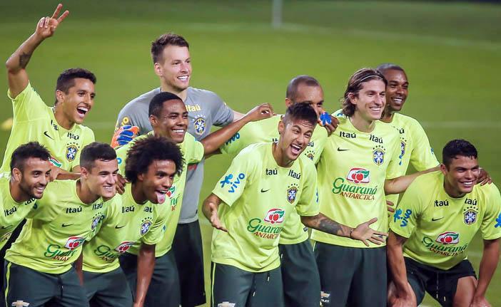 Neymar se juntou aos jogadores da Sele&ccedil;&atilde;o Brasileira na segunda-feira (8) (France Press)