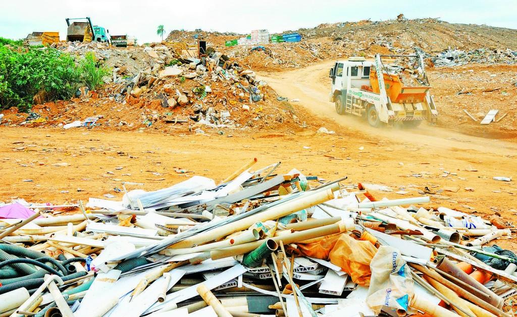 Usina Recicladora de Materiais da constru&ccedil;&atilde;o civil instalada no Jardim Caetano: Prefeitura quer aumentar reciclagem e evitar o descarte incorreto  (  Cedoc/RAC)