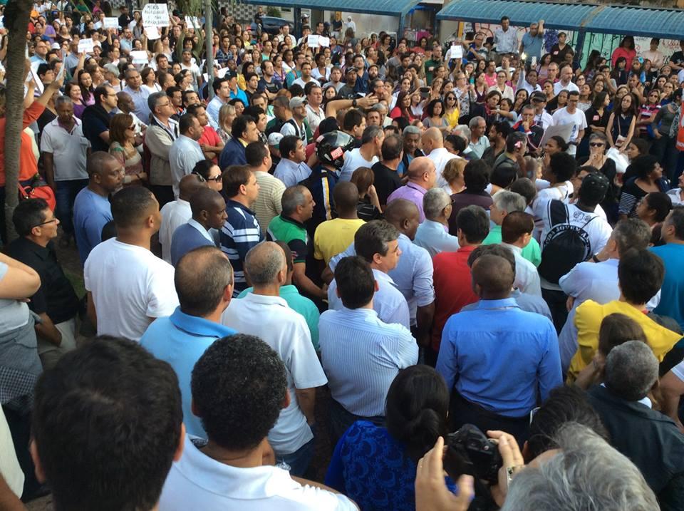 Servidores Municipais fecham a Avenida Anchieta na tarde desta quarta-feira (3) em Campinas  (Divulgação/  Stmc)