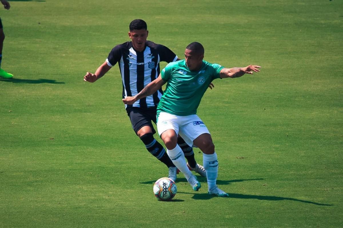 Rafael Costa foi destaque do Guarani na partida (Patrick Floriani/FFC)
