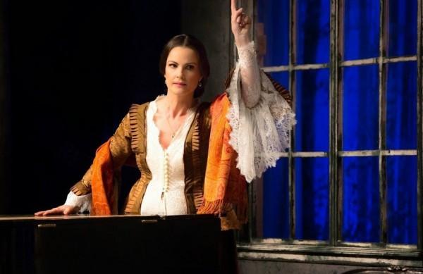 Carolina Kasting vive a pianista e compositora Clara Schumann em trama que mistura fic&ccedil;&atilde;o e realidade (Joao Caldas Filho/Divulgação)