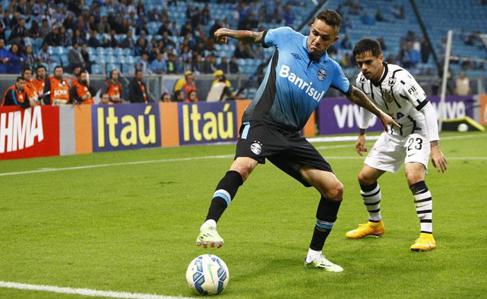 Corinthians foi surpreendido pelo Gr&ecirc;mio nos primeiros cinco minutos da partida (LUCAS UEBEL/GREMIO FBPA)