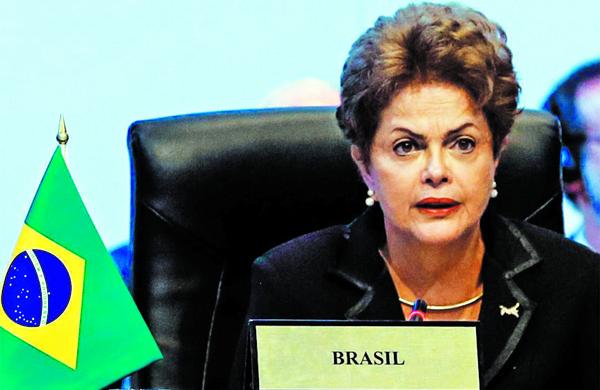 A presidente Dilma Rousseff: &quot;pedaladas fiscais&quot; do governo s&atilde;o alvo de questionamento por Tribunal (Roberto Stuckert Filho / AFP)