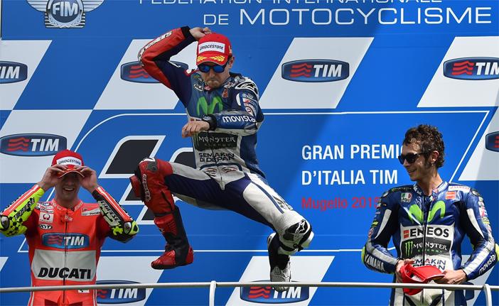 Jorge Lorenzo comemora primeiro lugar em p&oacute;dio de MotoGP, na It&aacute;lia (France Press)