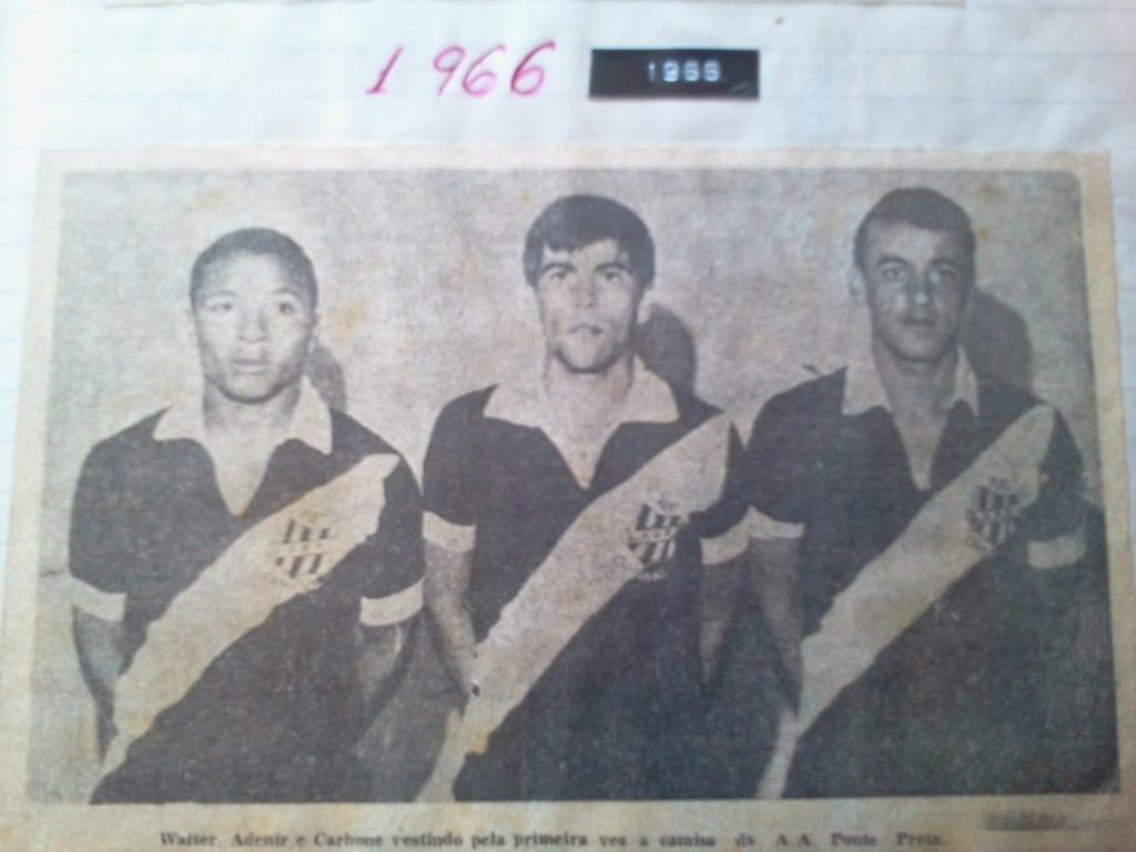 Jos&eacute; Luiz Carbone: &quot;A falta do d&eacute;rbi &eacute; ruim para ambos (Ponte Preta e Guarani). Eu sonho em ver de novo os dois na mesma divis&atilde;o, mexendo com a cidade, lotando a arquibancada&quot; (FOTOS E REPRODUÇÕES: Dorinaldo Oliveira/ AAN)