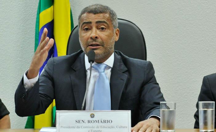 O senador Rom&aacute;rio (PSB-RJ) &eacute; o autor do requerimento e recolheu 50 assinaturas para a instala&ccedil;&atilde;o da comiss&atilde;o em menos de uma hora (Geraldo Magela/Agência Senado)